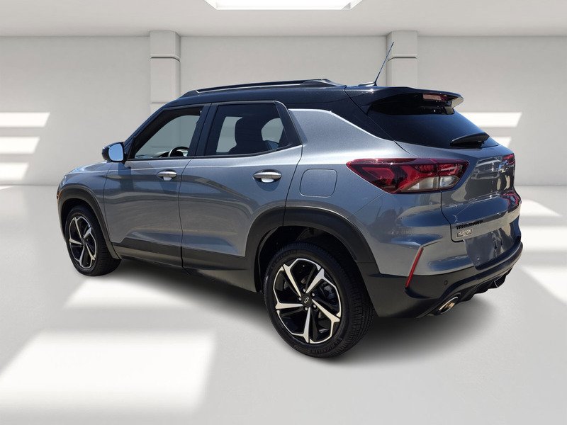 Used 2021 Chevrolet TrailBlazer RS w/ Technology Package FWD image 3
