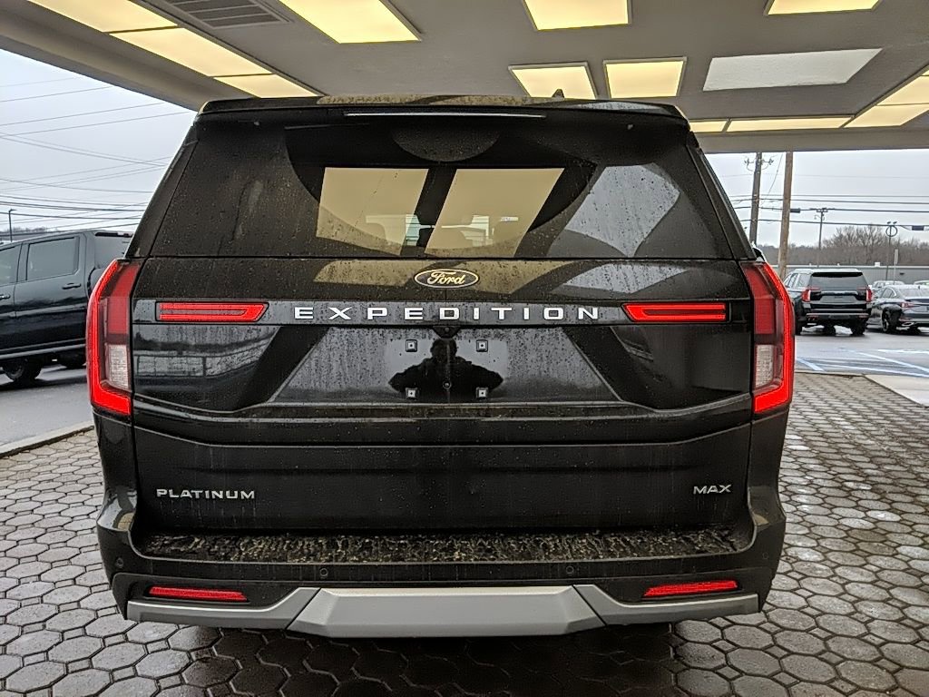 Certified 2025 Ford Expedition Max Platinum image 7