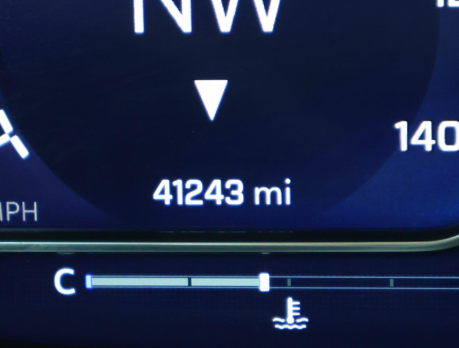 Used 2024 Chevrolet Suburban High Country image 38