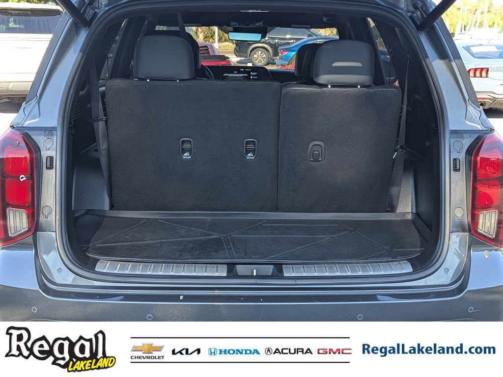 Used 2023 Hyundai Palisade Calligraphy image 8