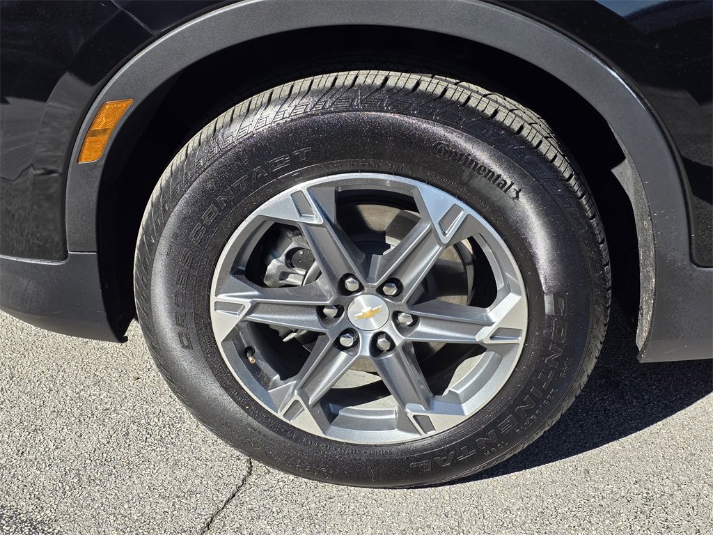 Used 2025 Chevrolet Blazer LT w/ Sound & Technology Package image 8