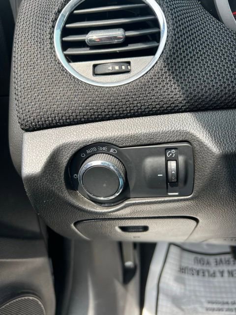 Used 2014 Chevrolet Cruze LT FWD image 16