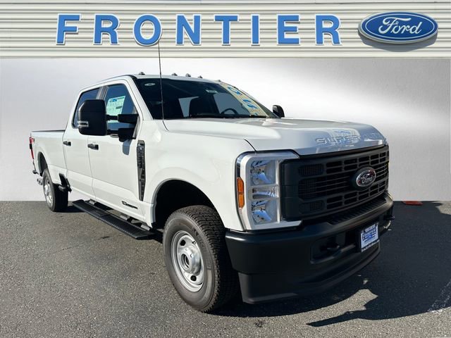 New 2026 Ford F350 XL w/ 360-Degree Camera Package