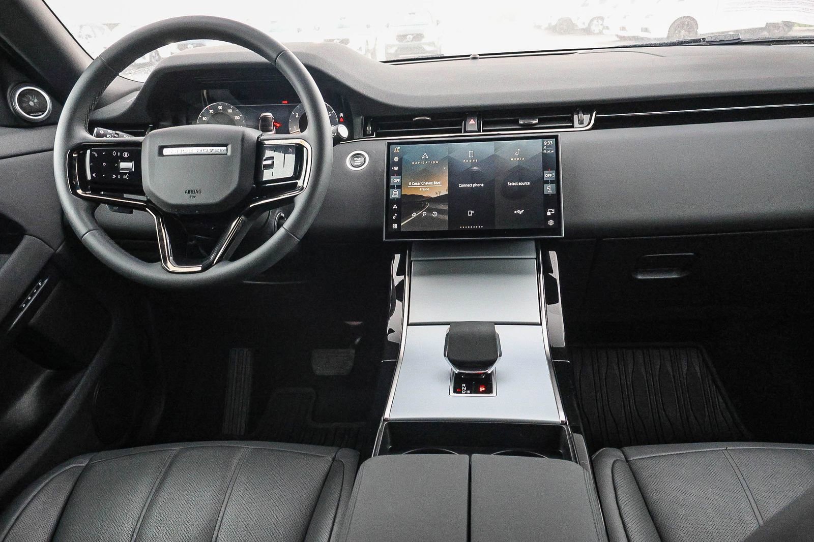 Used 2025 Land Rover Range Rover Evoque S image 22