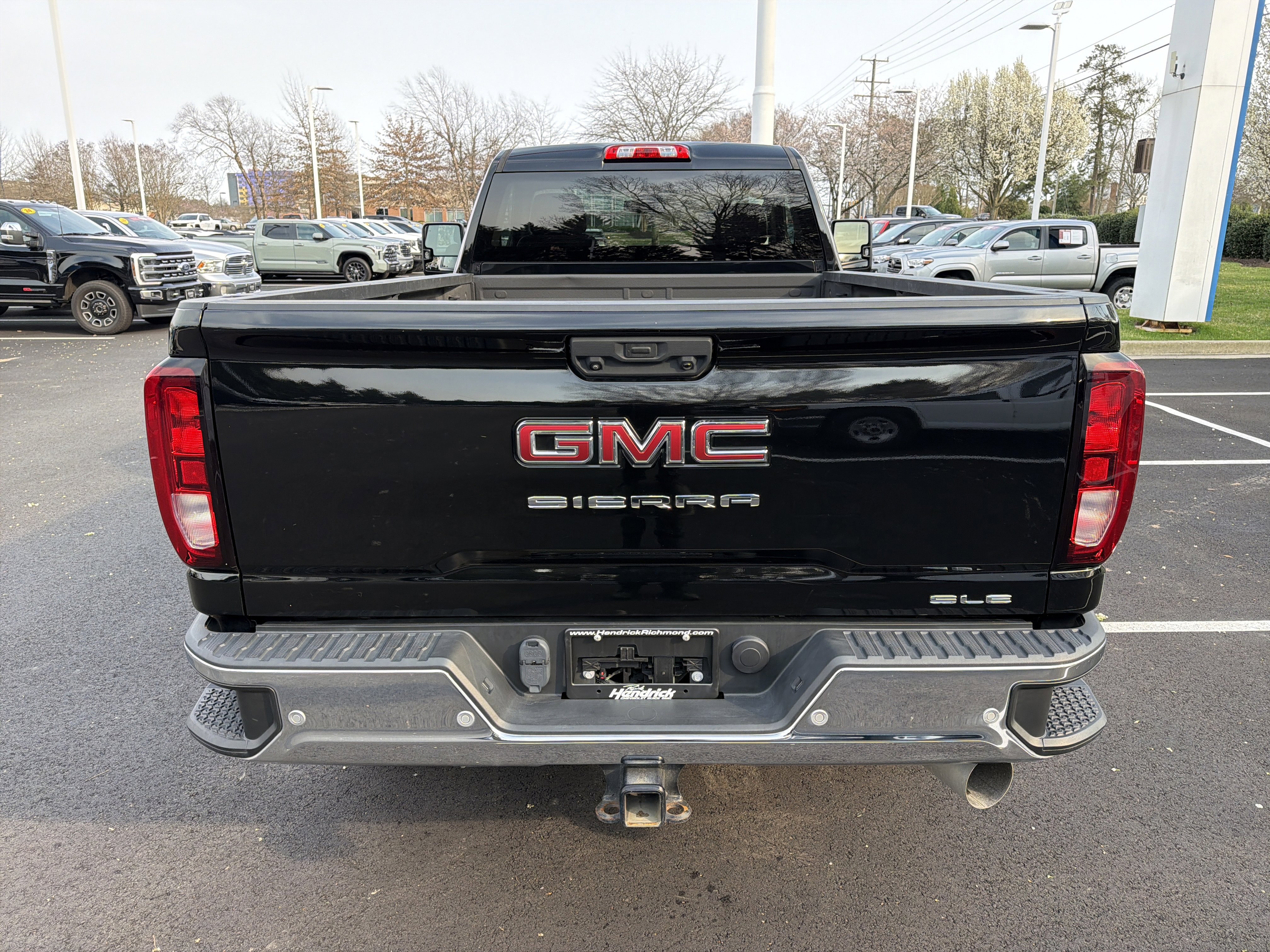 Used 2024 GMC Sierra 2500 SLE w/ Max Trailering Package image 9