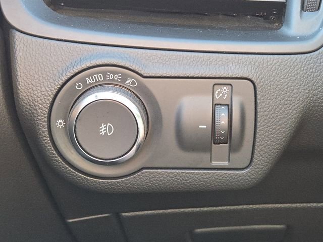 Used 2020 Buick Envision Essence image 12