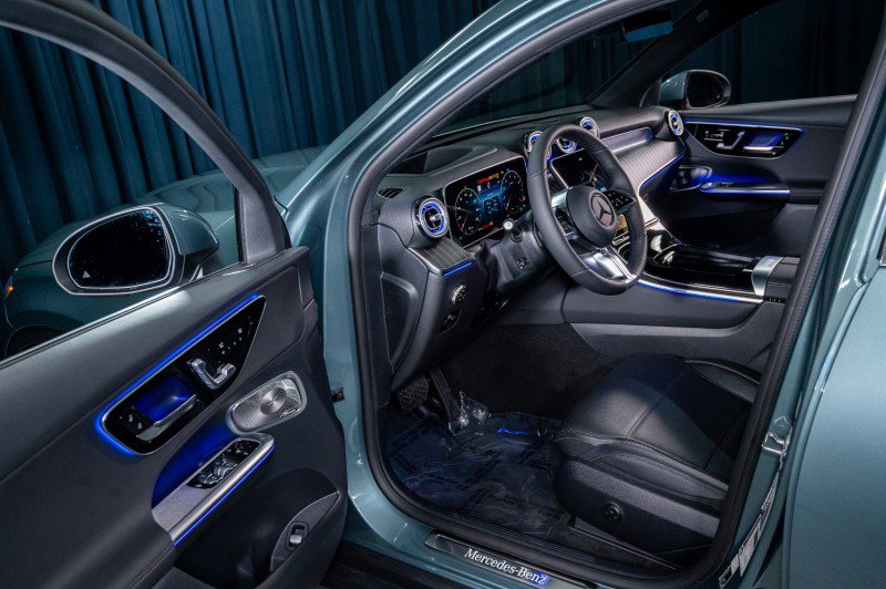 New 2026 Mercedes-Benz GLC 300 image 10