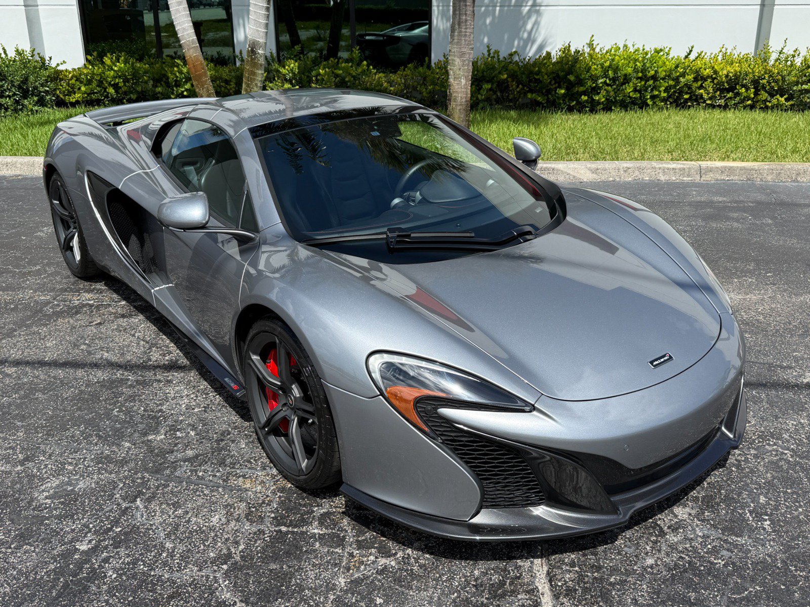 Used 2015 McLaren 650S Spider RWD image 48