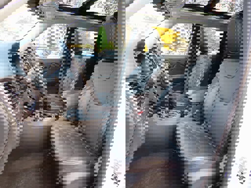 Used 2021 Jeep Cherokee Limited image 15