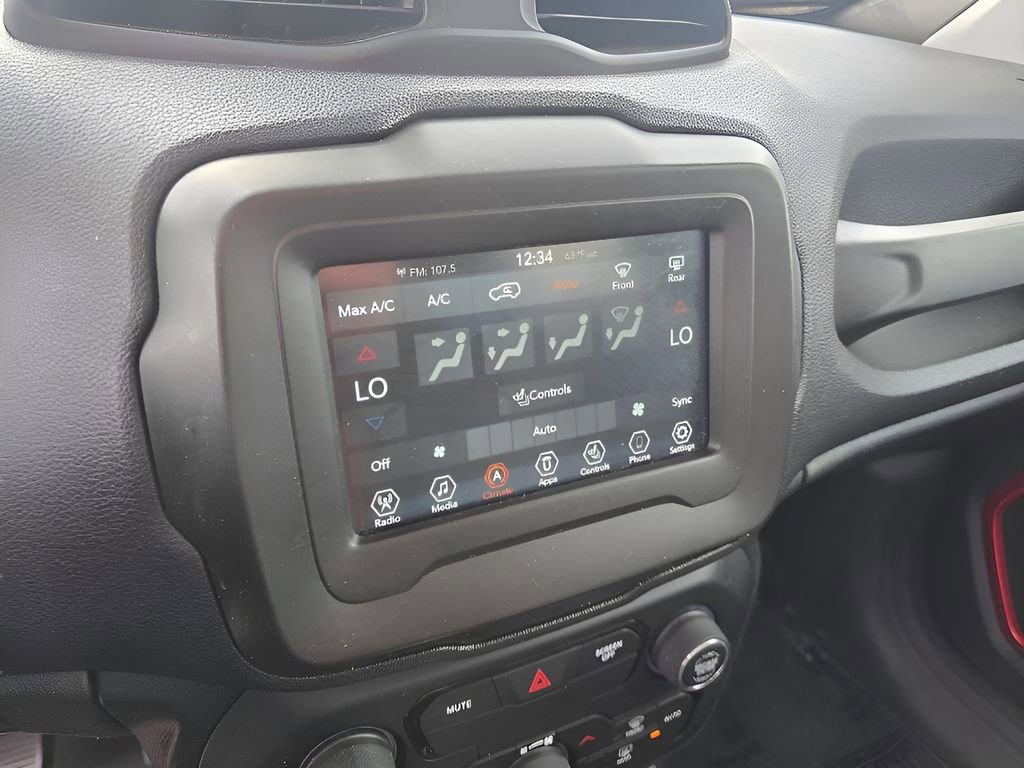 Used 2020 Jeep Renegade Trailhawk w/ Premium Leather Group image 22