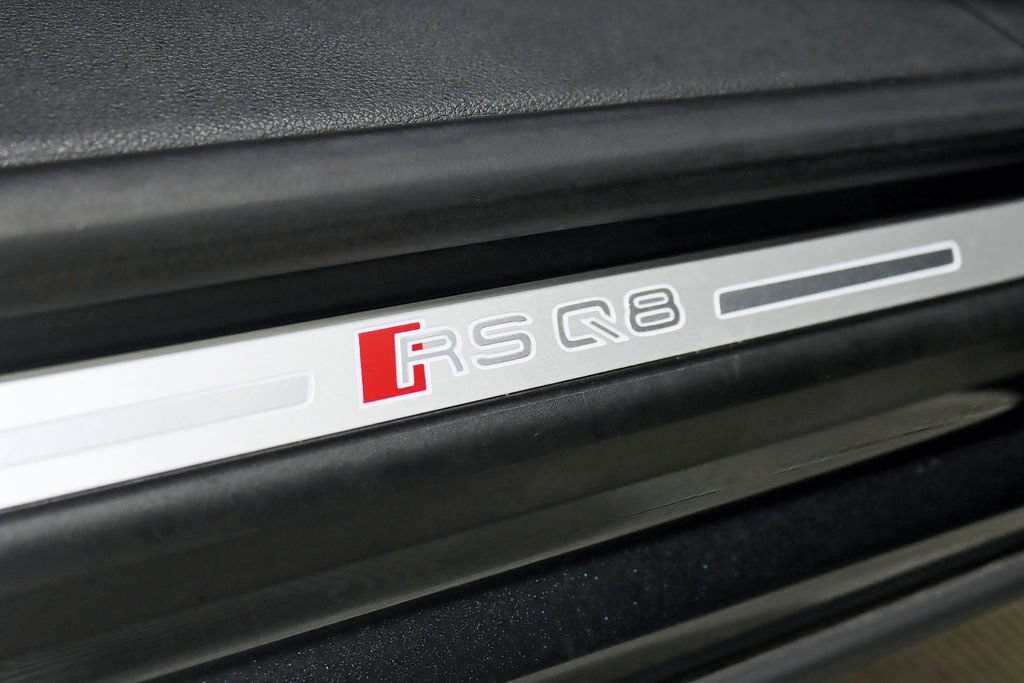 Used 2021 Audi RS Q8 w/ Carbon Optic Package AWD/4WD image 16