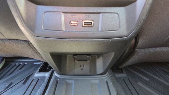 New 2026 GMC Canyon Elevation w/ Convenience Package image 27