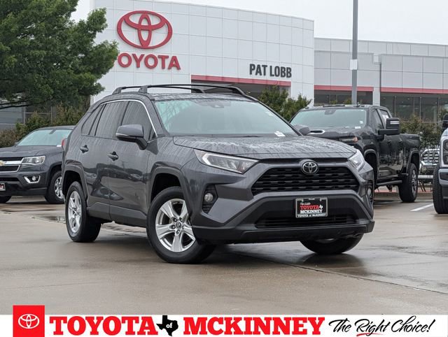 Used 2020 Toyota RAV4 XLE w/ Convenience Package FWD image 1