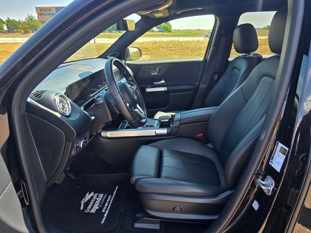 Used 2023 Mercedes-Benz EQB 350 4MATIC SUV w/ Pinnacle Package image 14