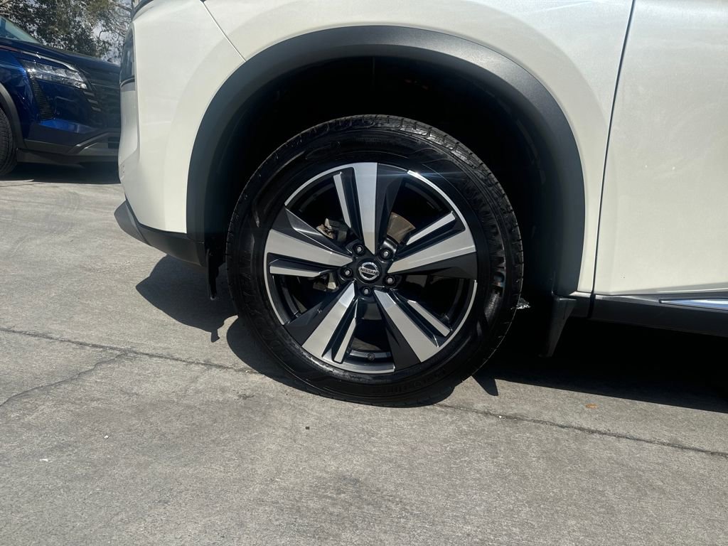 Used 2021 Nissan Rogue SL w/ Premium Package image 29