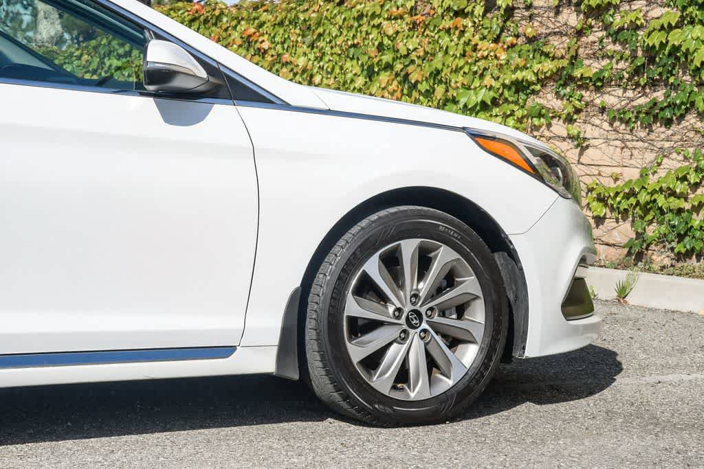 Used 2017 Hyundai Sonata Sport w/ Value Edition Package 02 FWD image 11