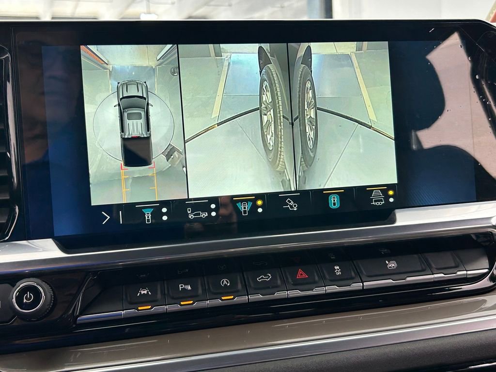 Used 2022 Chevrolet Silverado 1500 High Country image 24