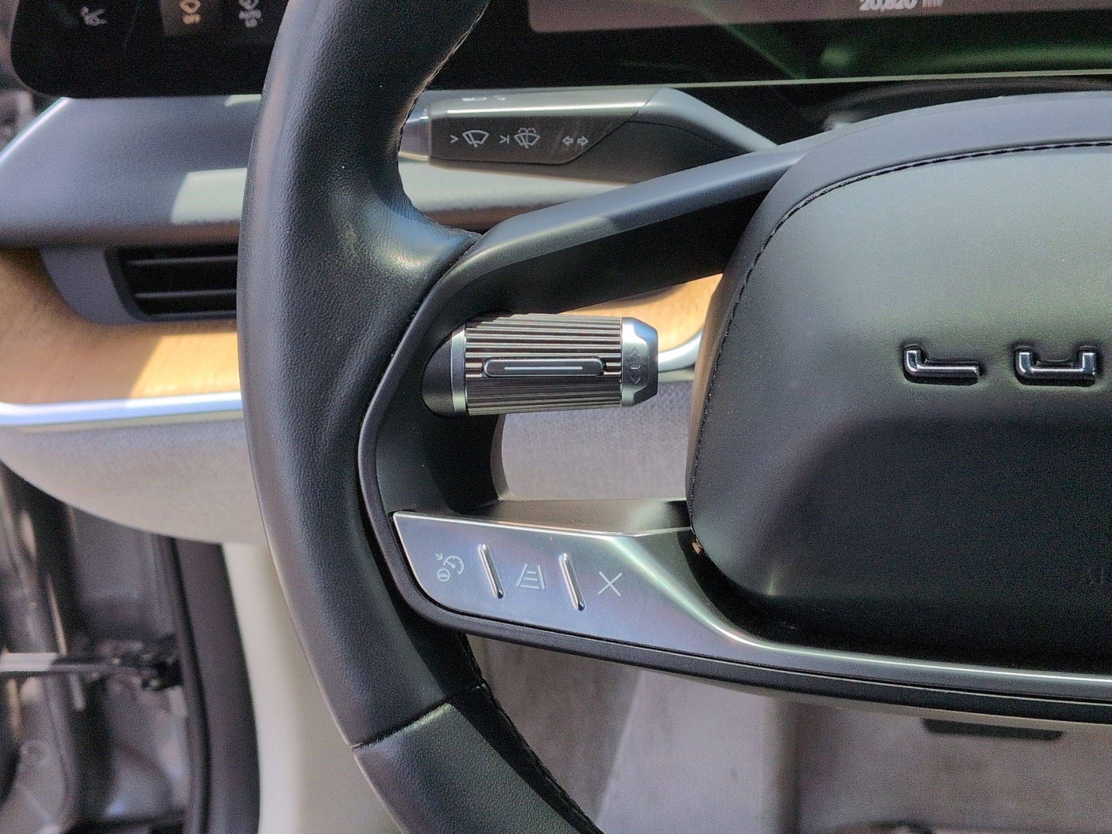 Used 2023 Lucid Air Touring AWD/4WD image 18