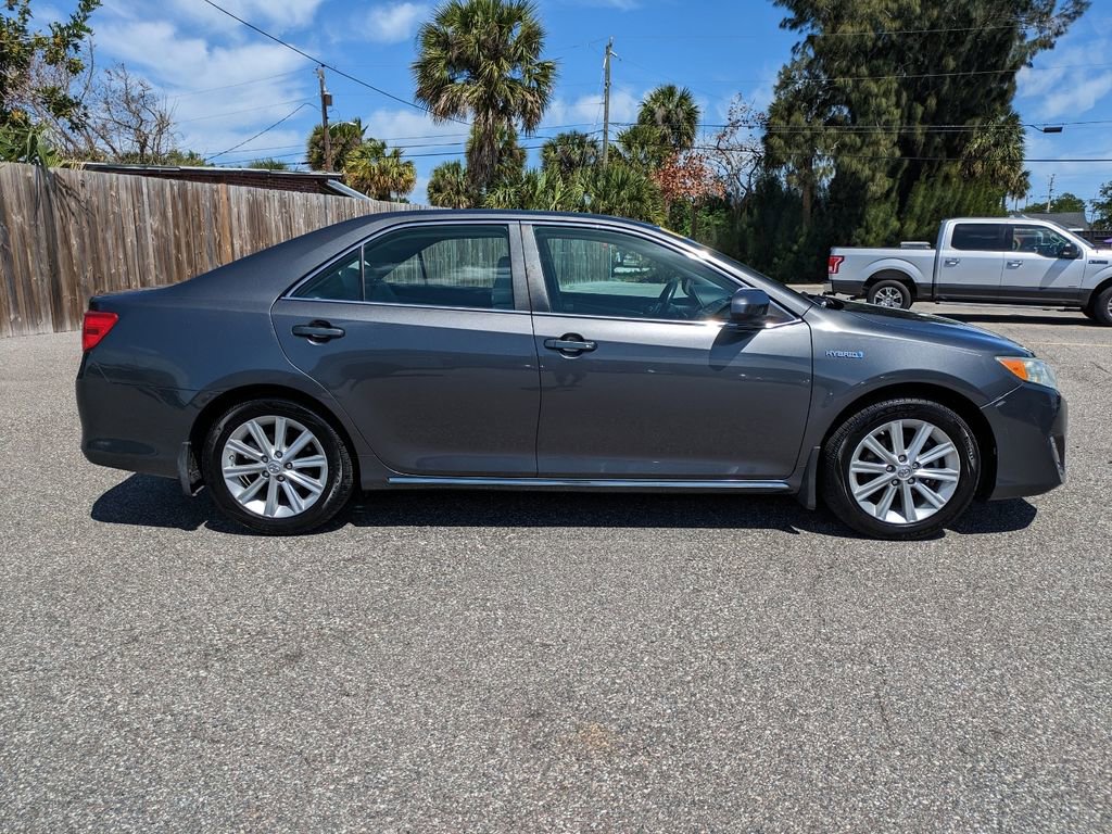 Used 2013 Toyota Camry XLE w/ Leather Pkg image 5