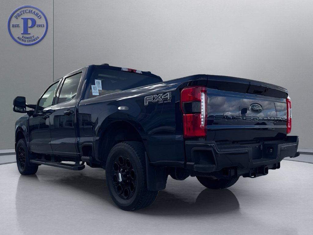 Used 2023 Ford F250 XLT w/ Black Appearance Package AWD/4WD image 4