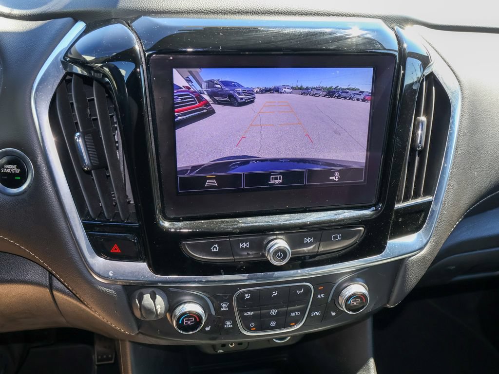 Used 2022 Chevrolet Traverse LT AWD/4WD image 17