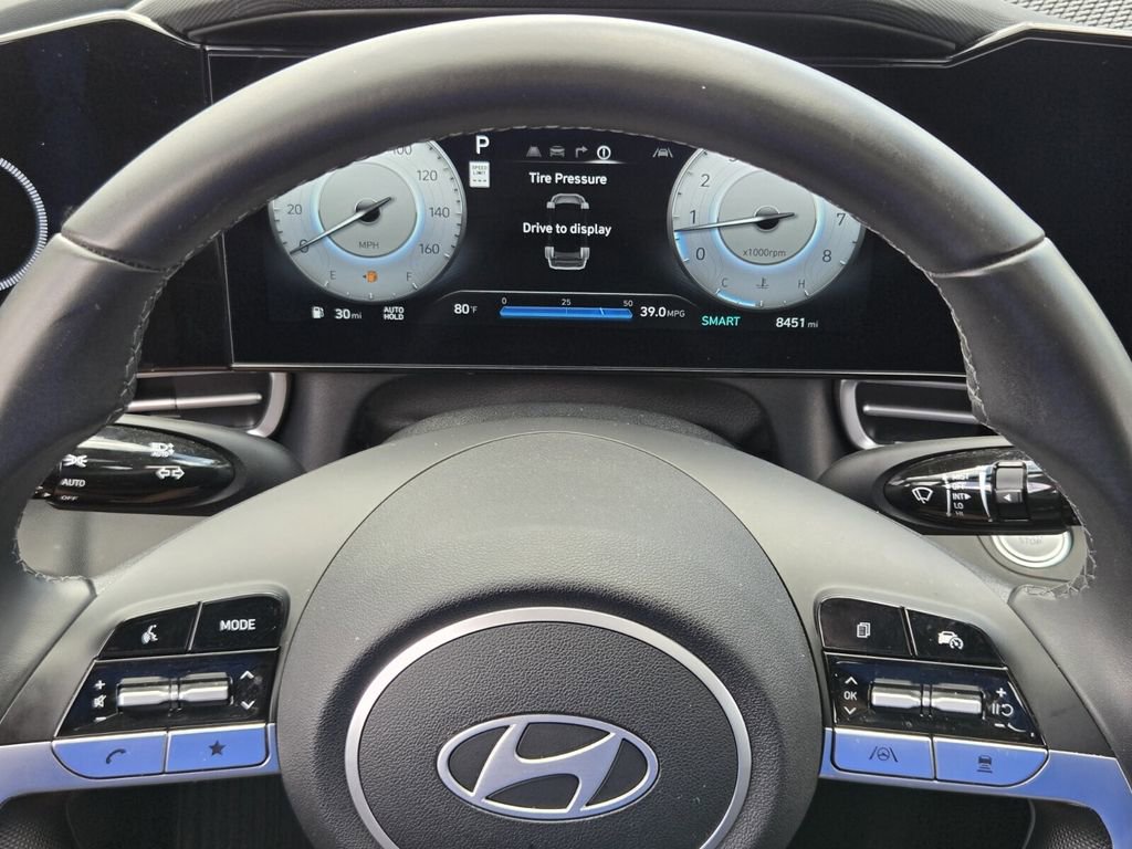 Certified 2025 Hyundai Elantra SEL FWD image 30