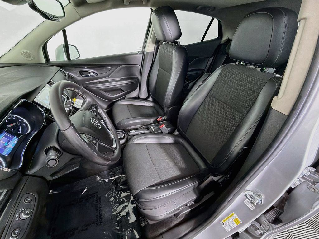 Used 2019 Buick Encore Sport Touring FWD image 20