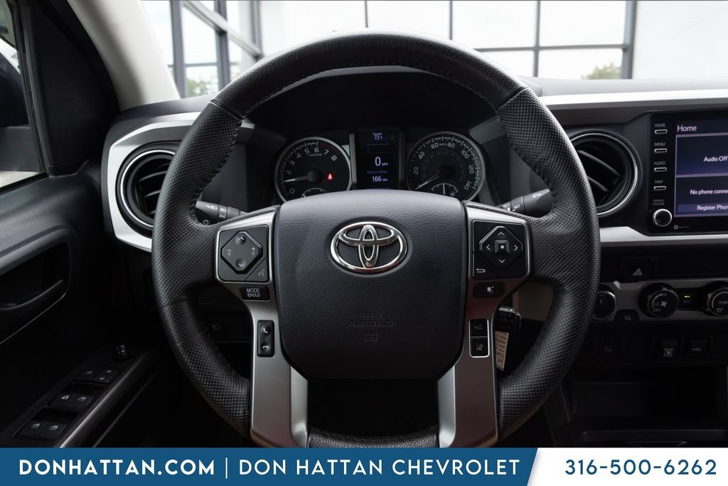 Used 2020 Toyota Tacoma SR5 AWD/4WD image 5