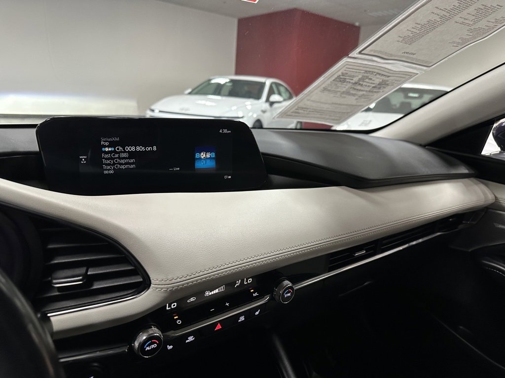 Used 2022 MAZDA MAZDA3 s image 21