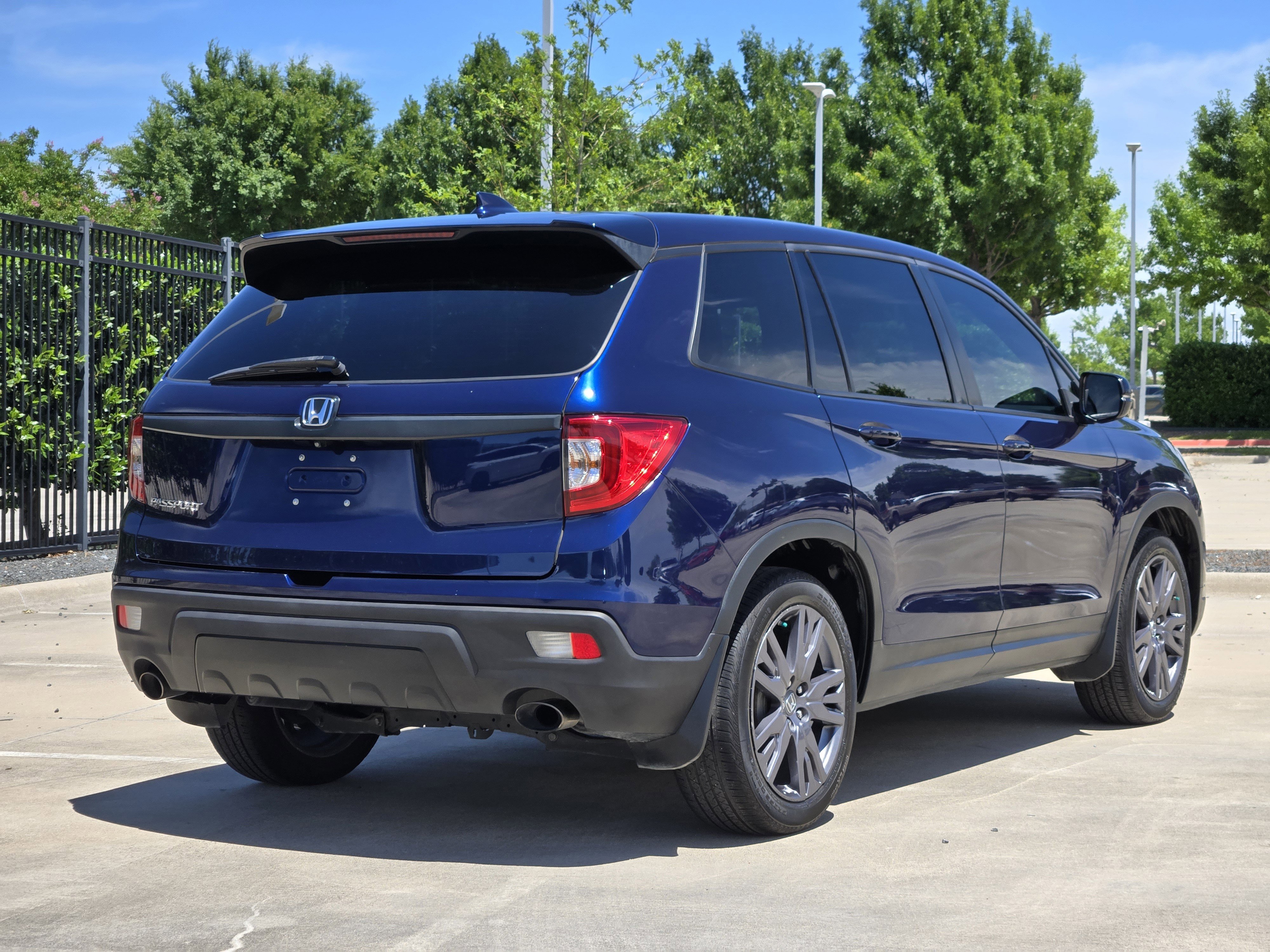 Used 2021 Honda Passport EX-L image 4