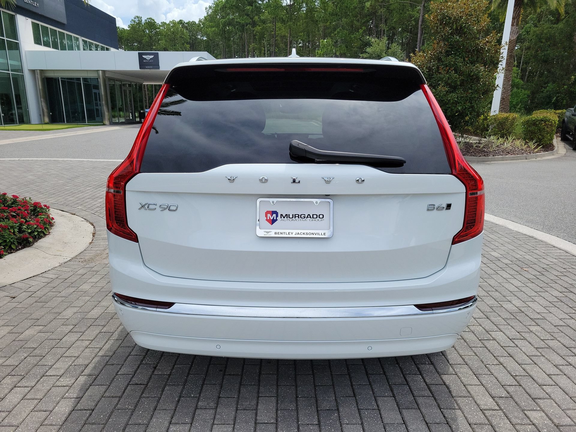 Used 2024 Volvo XC90 B6 Plus AWD/4WD image 10