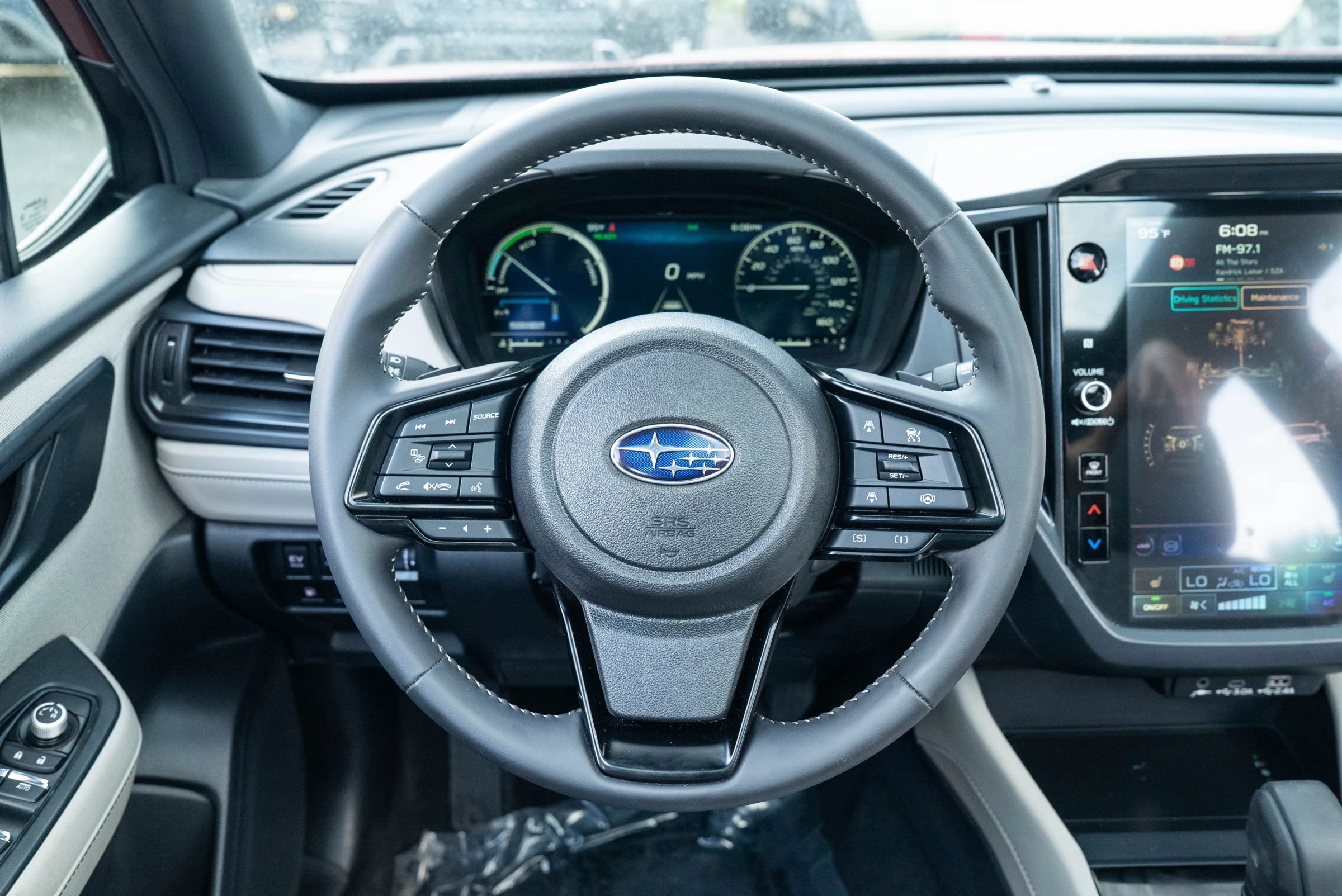 Used 2025 Subaru Forester Premium AWD/4WD image 11