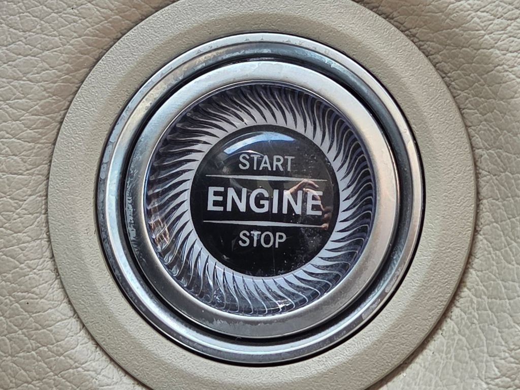 Used 2022 Mercedes-Benz GLC 300 4MATIC image 39