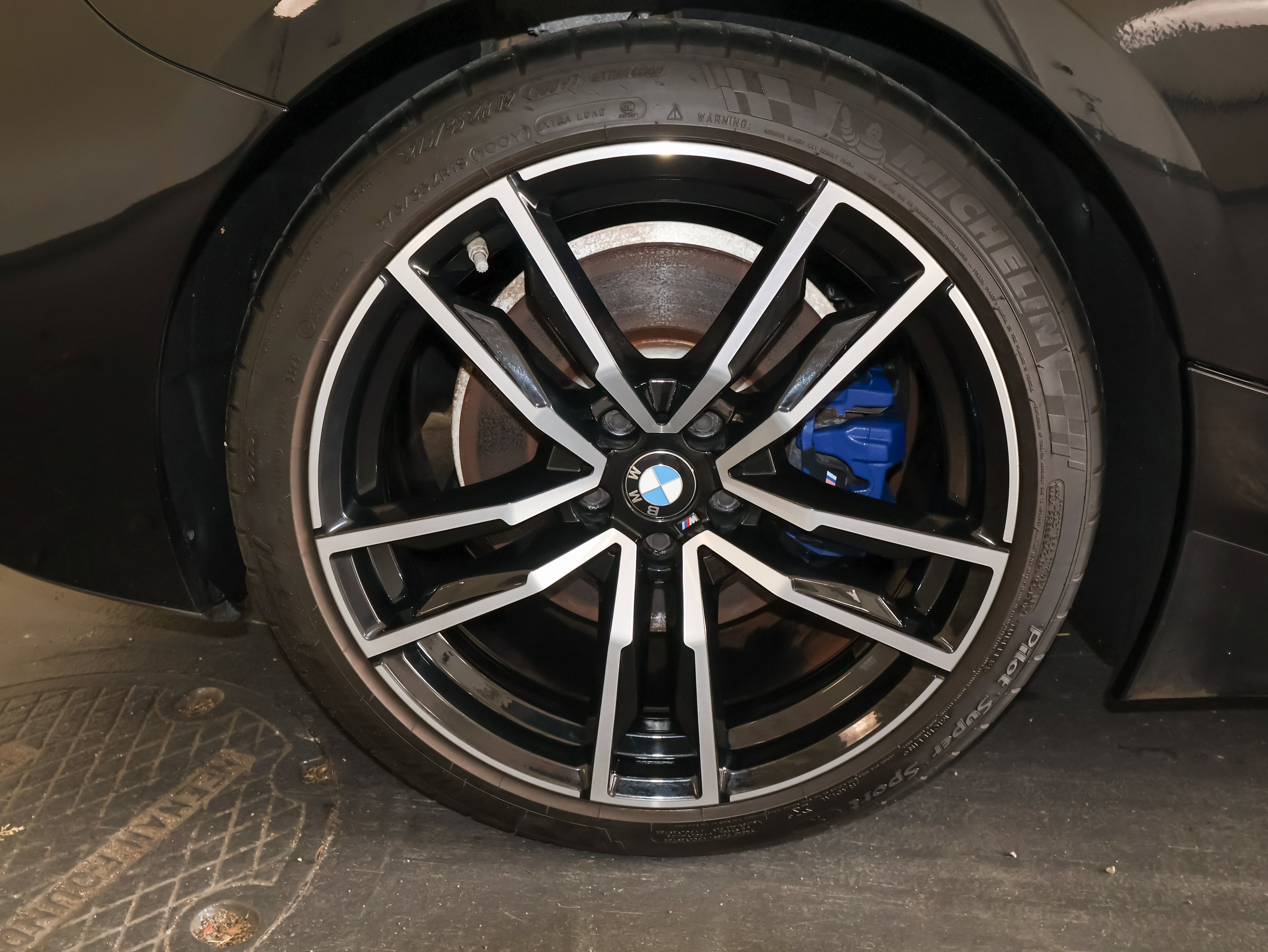 Used 2020 BMW Z4 M40i w/ Executive Package RWD image 39