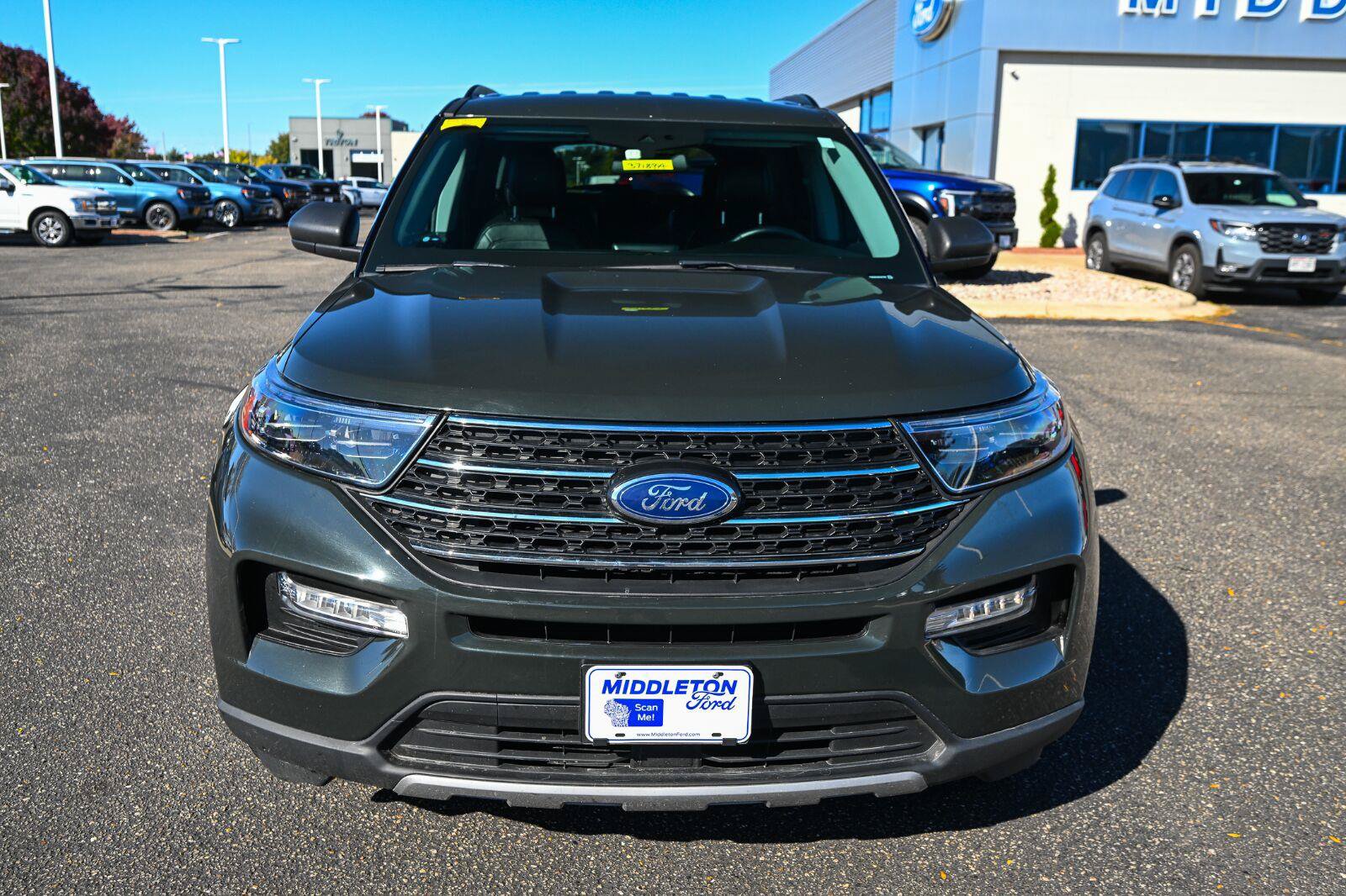 Certified 2022 Ford Explorer XLT w/ Equipment Group 202A AWD/4WD image 10