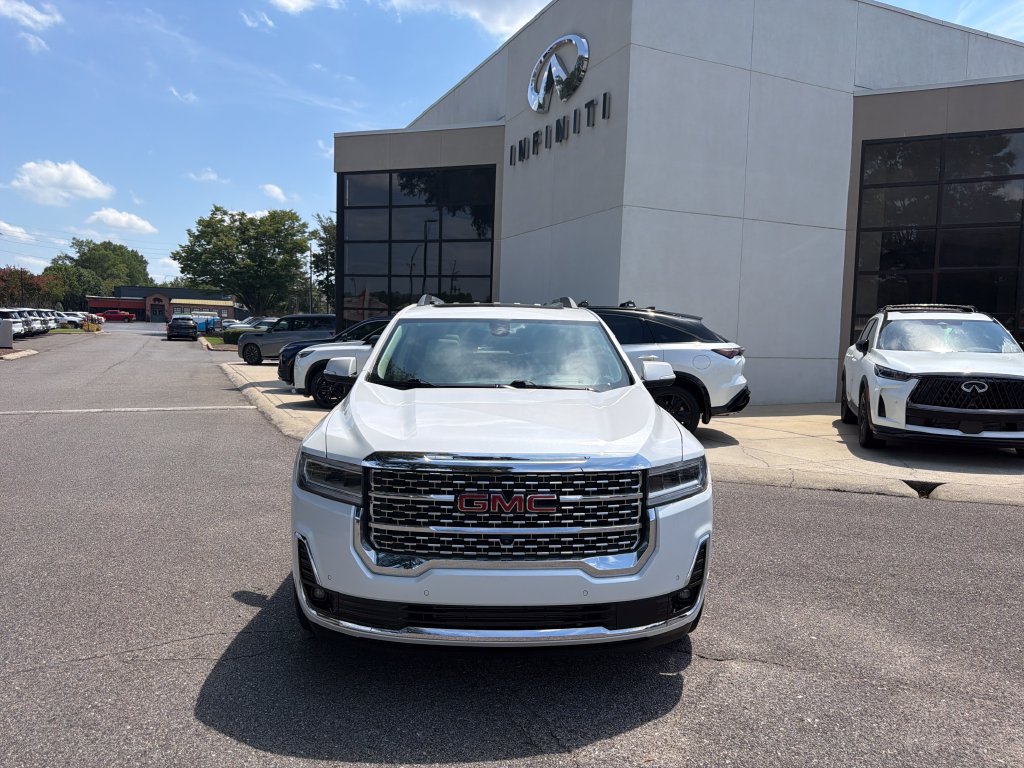 Used 2021 GMC Acadia Denali w/ Denali Technology Package FWD image 3