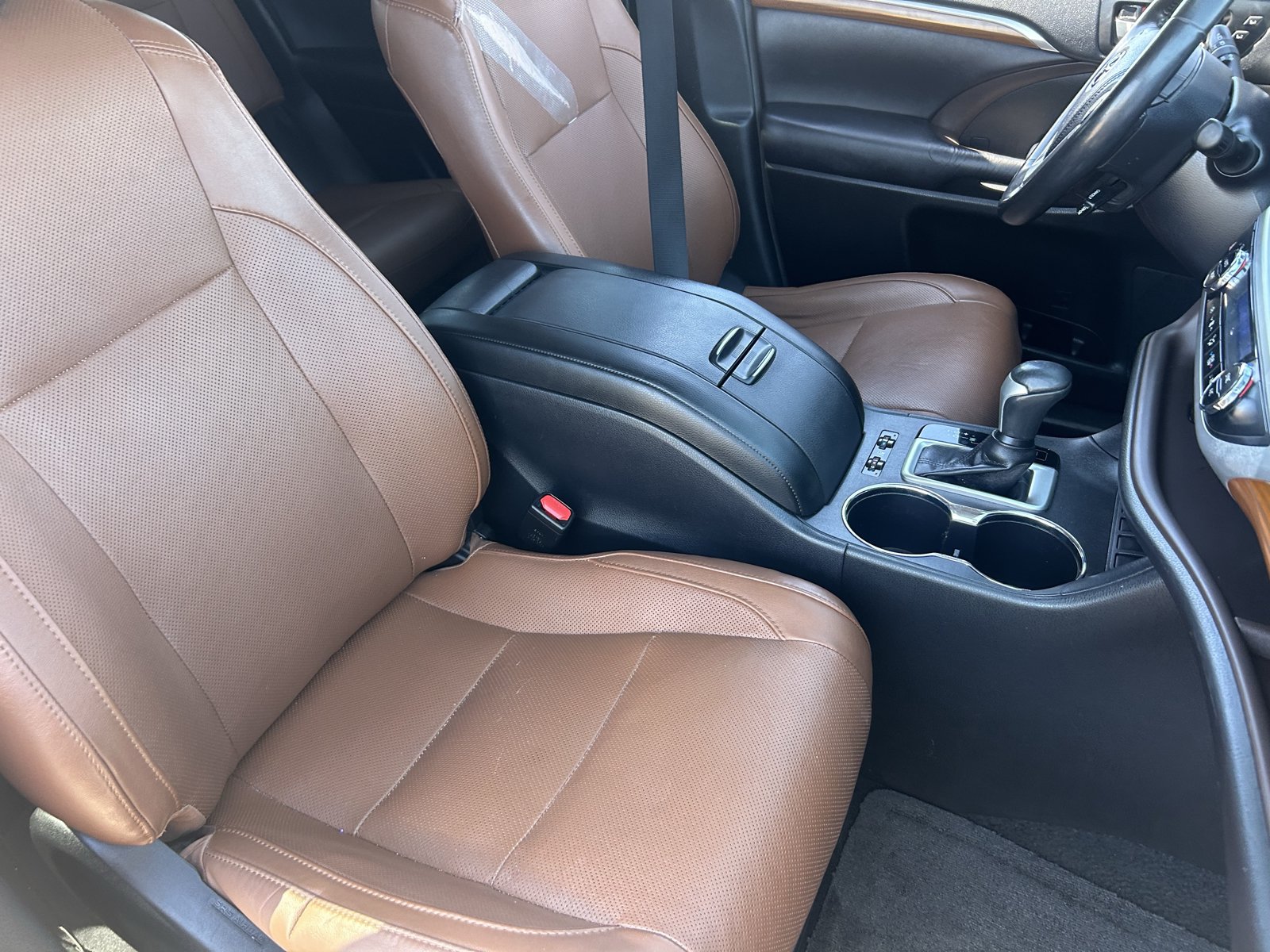 Used 2017 Toyota Highlander Limited FWD image 11