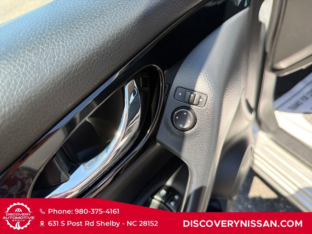 Certified 2022 Nissan Rogue Sport SV image 12