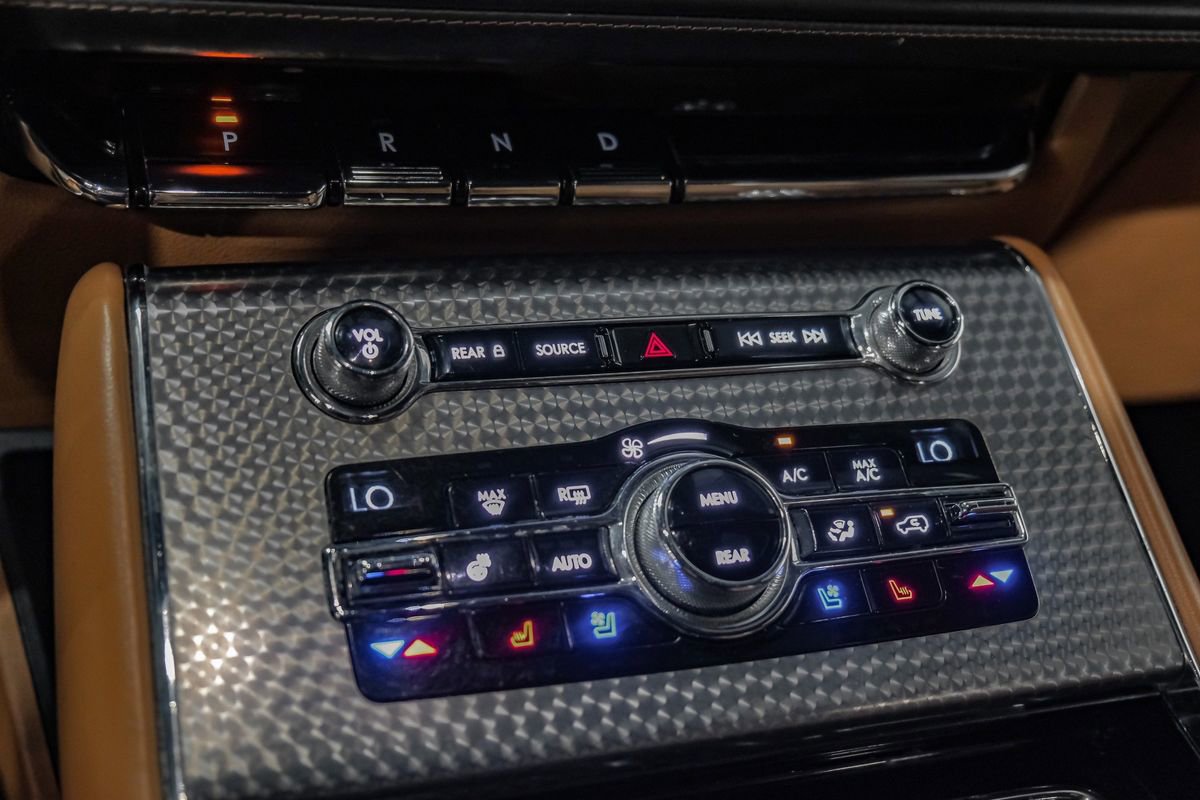 Used 2020 Lincoln Aviator Black Label Grand Touring w/ Class IV Trailer Tow Package image 27