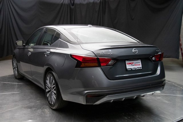 Used 2024 Nissan Altima 2.5 SV image 10