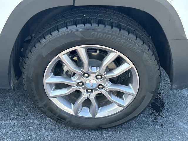 Used 2023 GMC Terrain SLT w/ Tech Package AWD/4WD image 14
