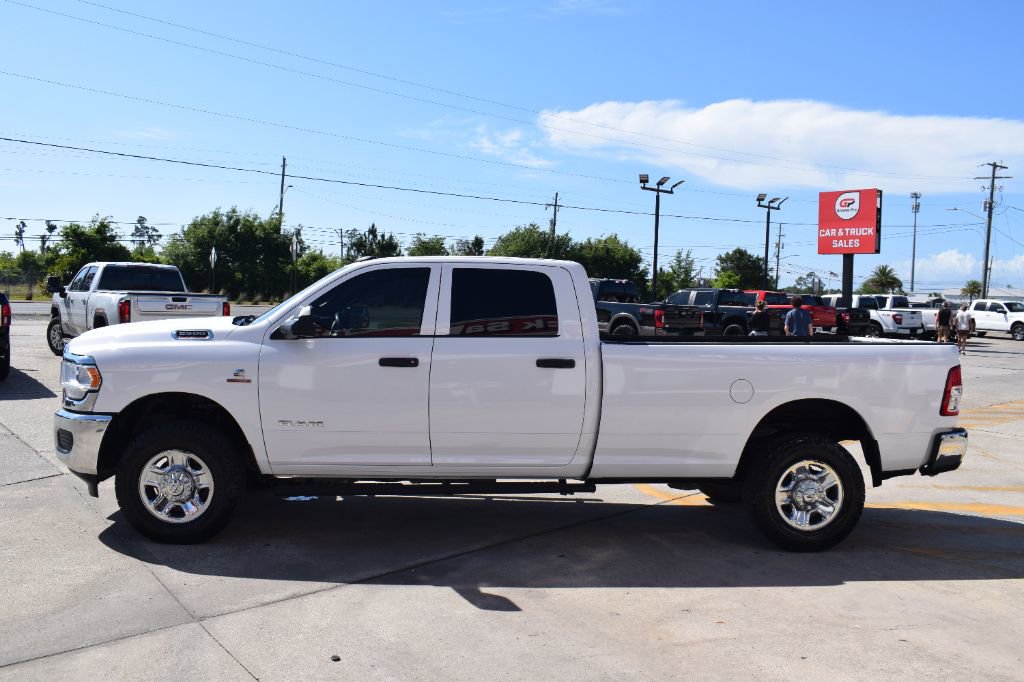 Used 2022 RAM 2500 Tradesman w/ Chrome Appearance Group AWD/4WD image 6