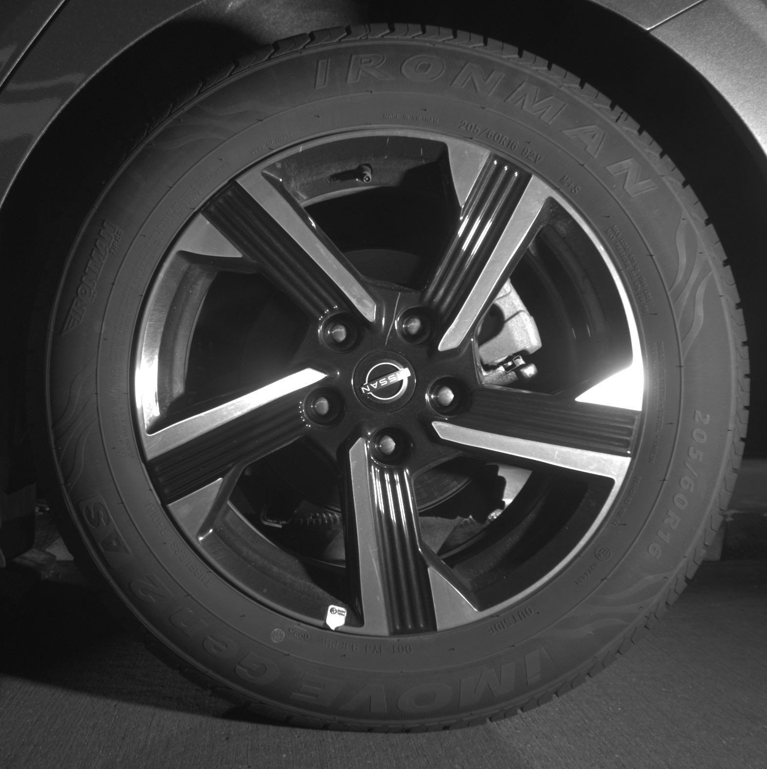Used 2025 Nissan Sentra SV FWD image 16