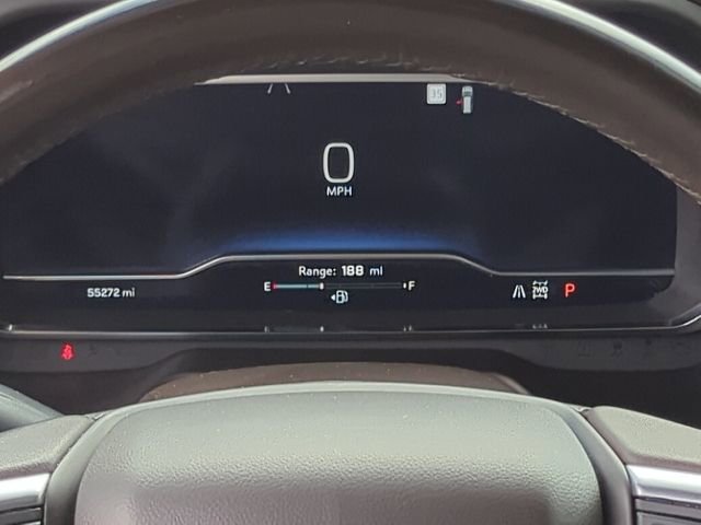 Used 2022 Chevrolet Suburban LT AWD/4WD image 9