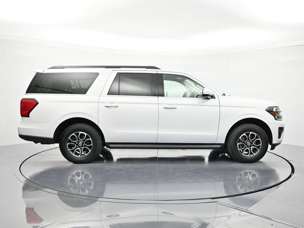 Used 2024 Ford Expedition Max XLT AWD/4WD image 4