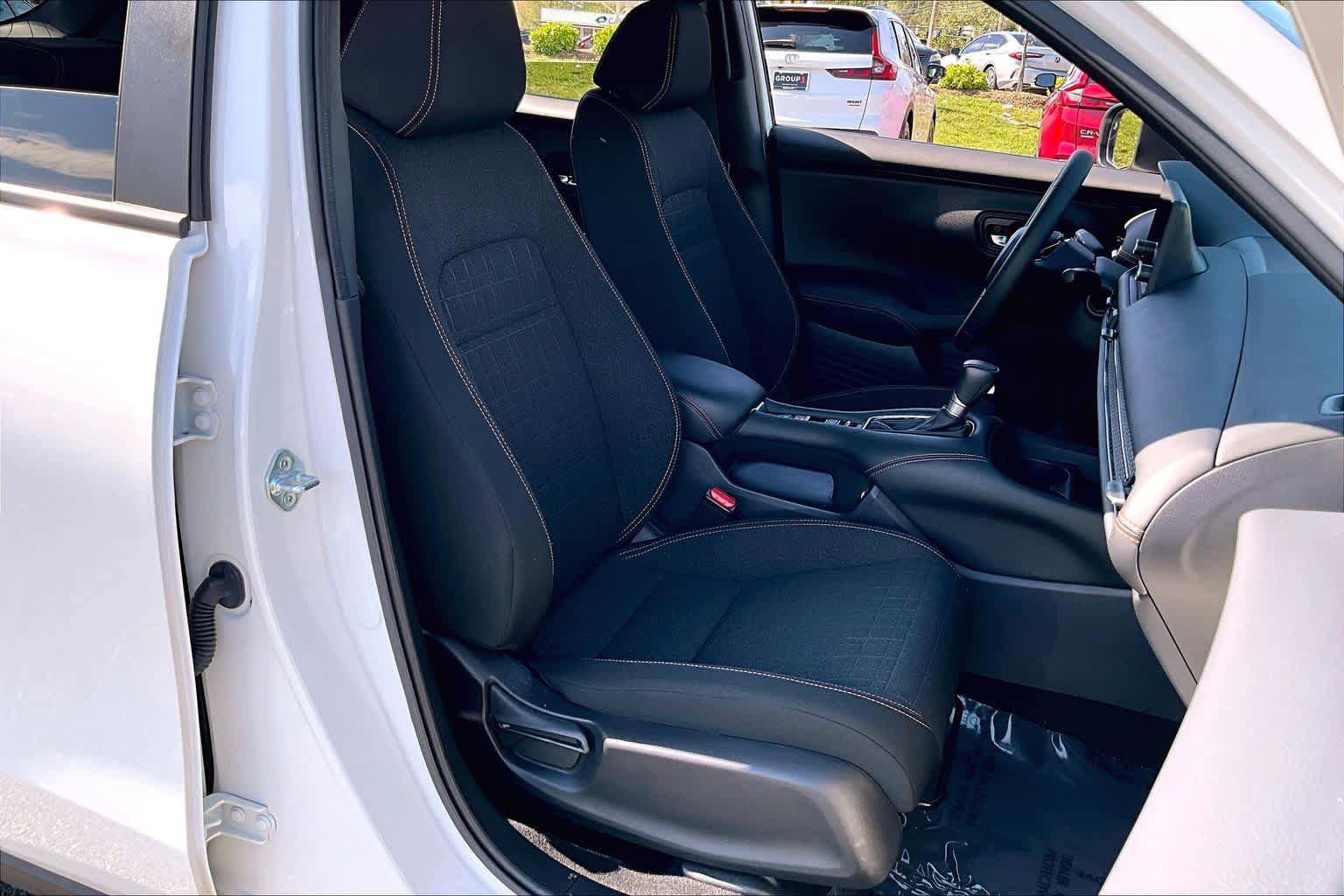 Used 2023 Honda HR-V Sport image 9