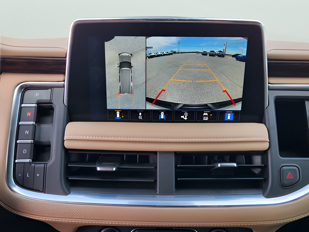 Used 2024 Chevrolet Tahoe Premier w/ Premium Package AWD/4WD image 19