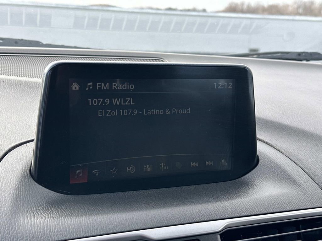 Used 2017 MAZDA MAZDA3 Touring image 11