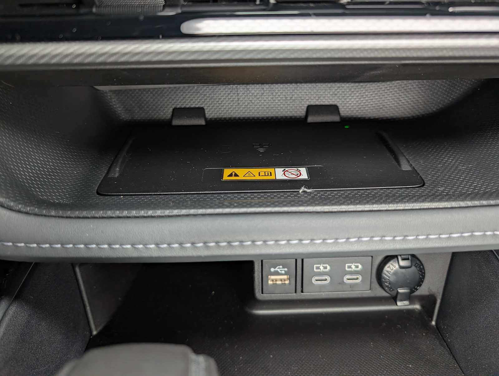 Used 2024 Toyota Highlander Platinum image 31