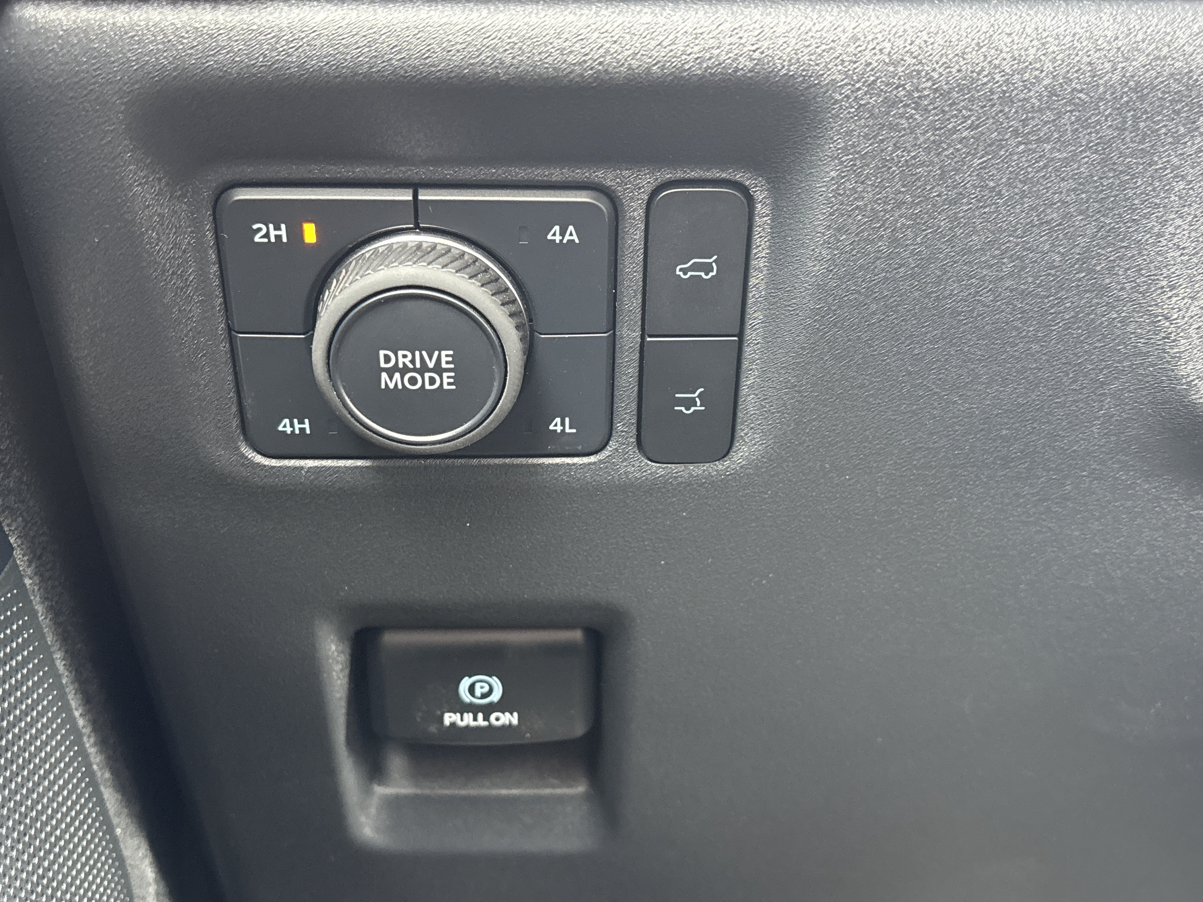 Used 2025 Ford Expedition Platinum AWD/4WD image 30